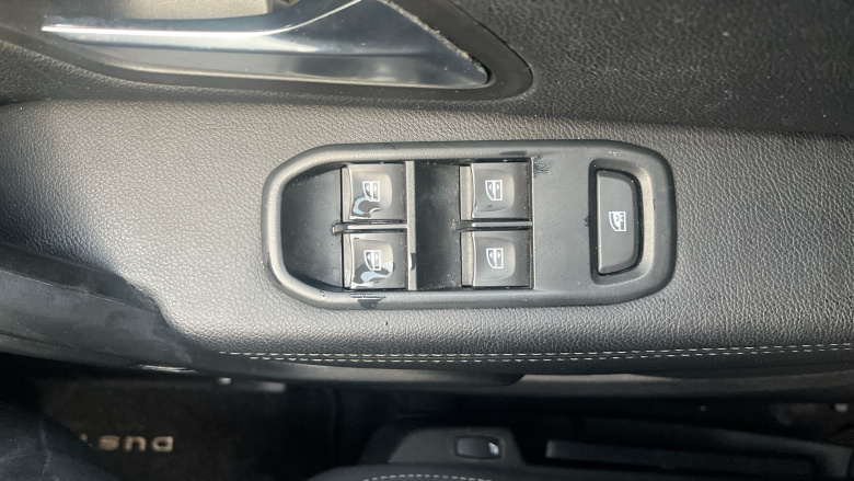 Dacia Duster 1.0 TCe 90 Prestige 5dr Petrol Estate